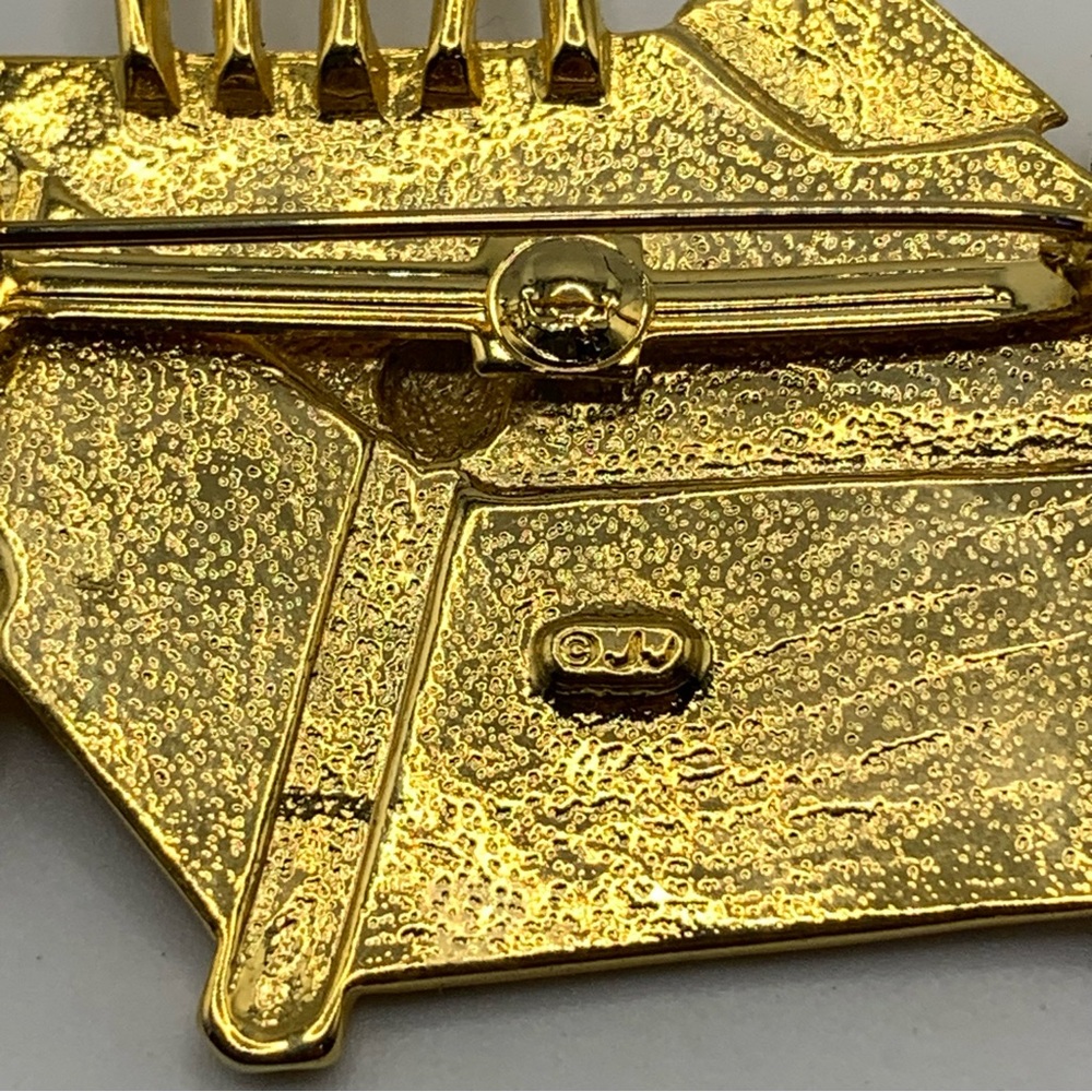 Vintage JJ Gold-Tone School Desk Teacher Brooch/Pin - Signed - Picture 3 of 4